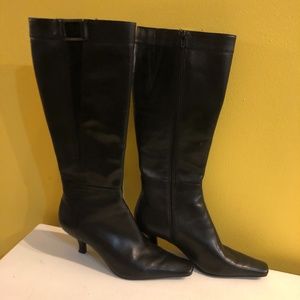 Tall black leather Bandolino boots 7.5  3" heel